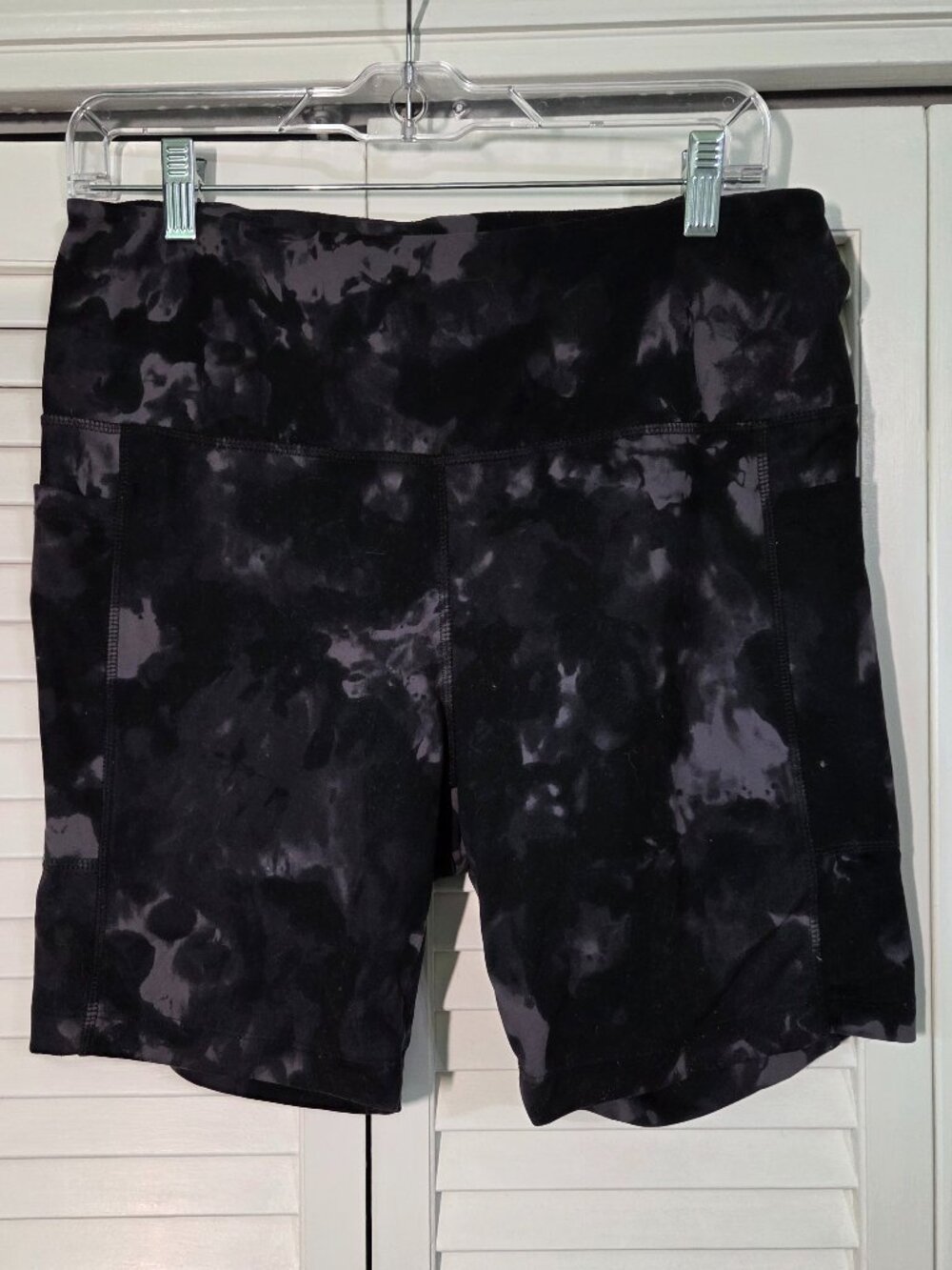 Danskin Black Camo Bike Shorts Sz L